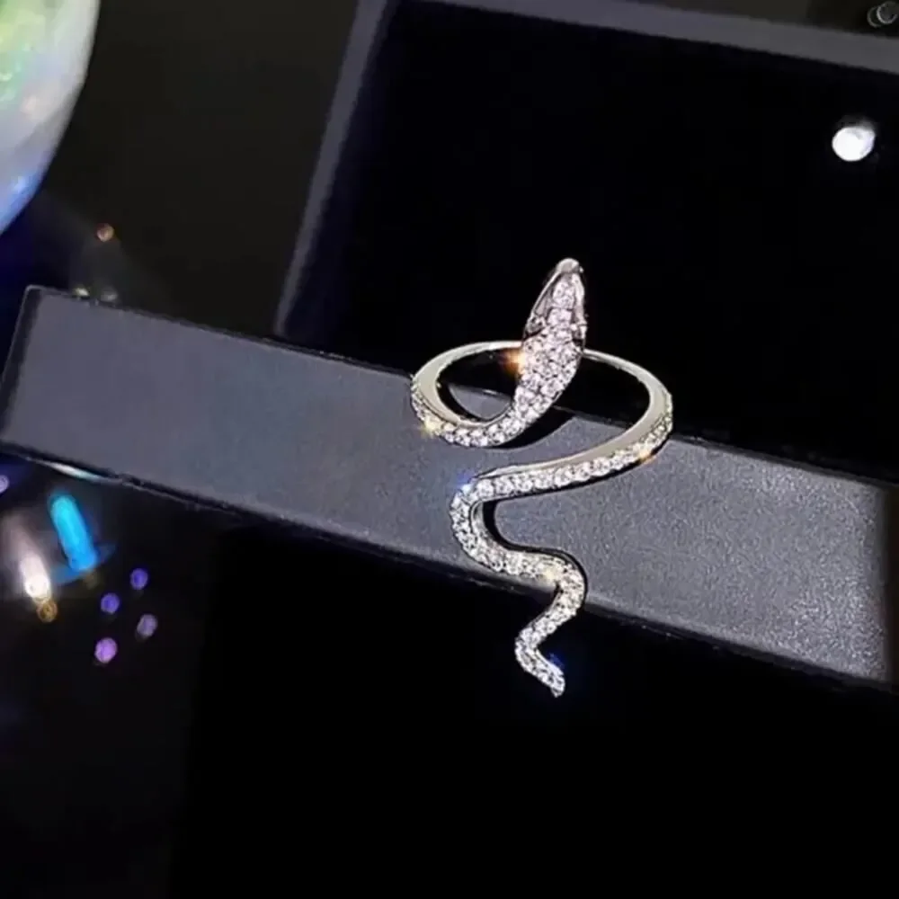 Trendy Elegant Exquisite Gothic Rhinestones Snake Ring Decorative Luxury Ring